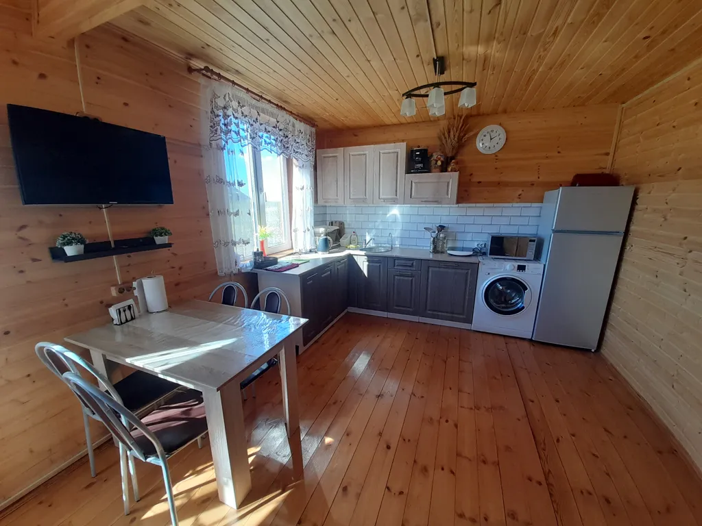 Уютный домик с отдельно стоящей русской баней на дровах и банным чаном