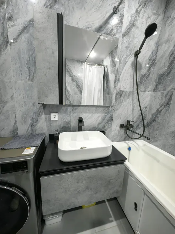 Евро 3х комнатная квартира рядом с площадью Победы и Горным воздух 5ми