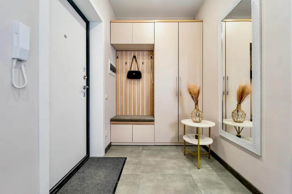 Новая евродвушка в самом центре, современный дом