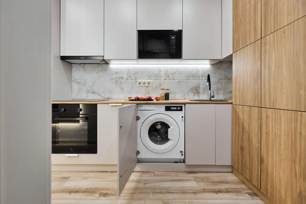 Просторная, свежая 2-комнатная квартира возле ТЦ Горизонт