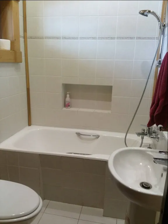 Шале на реке Москва бассейн, корт, сауна и камин