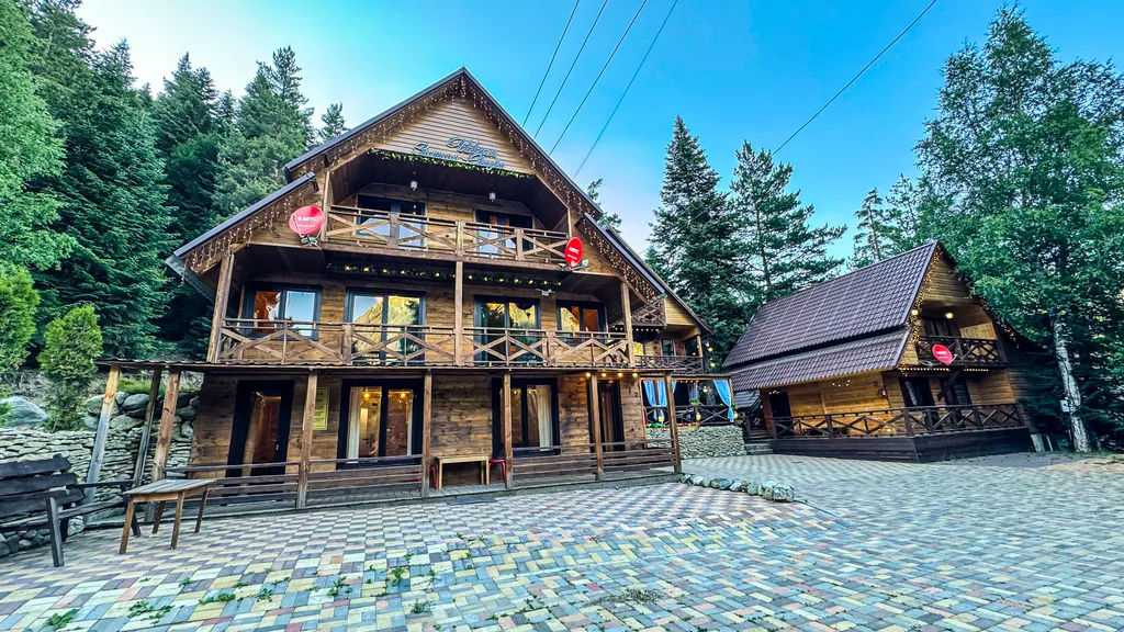 Квартира Апартаменты  с 3 спальнями и балконом с видом на горы — Архыз