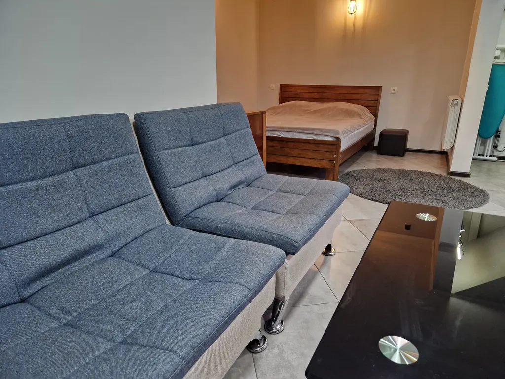 Уютная квартира-студио в самом сердце города — аренда посуточно в Тбилиси