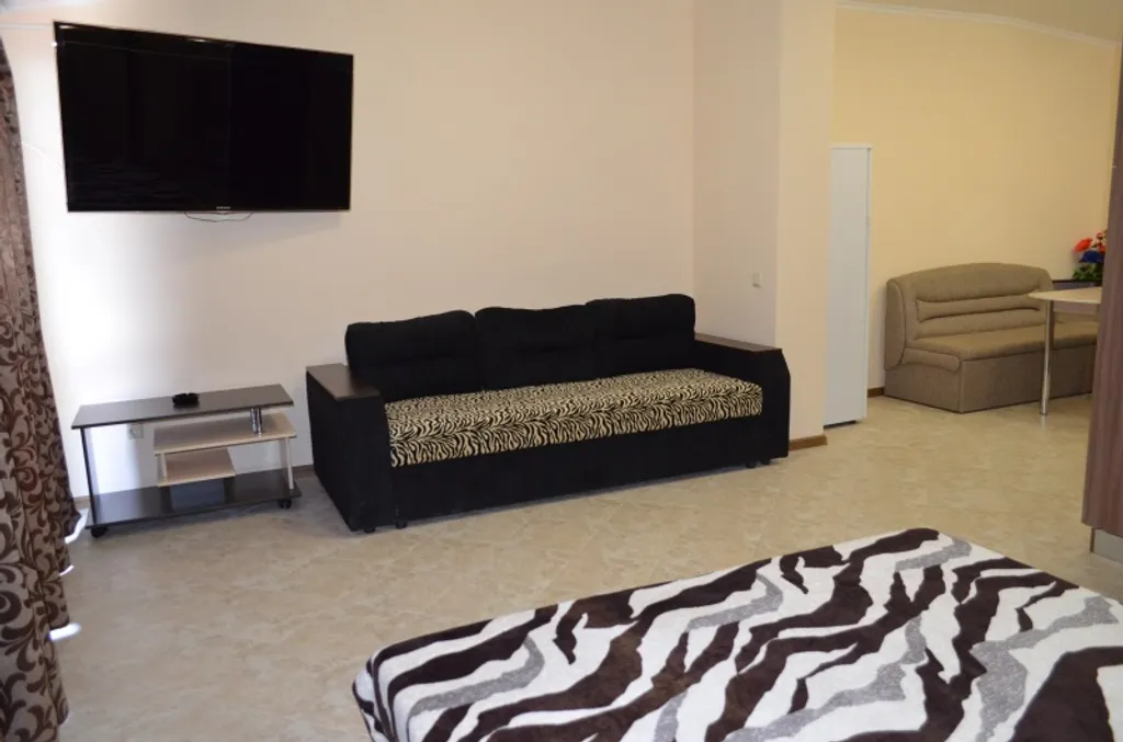 НОВАЯ КВАРТИРА С МАНСАРДОЙ ПАНОРМНЫЕ ВИДЫ НА МОРЕ,ГОРЫ,ФОРОССКИЙ ХРАМ!