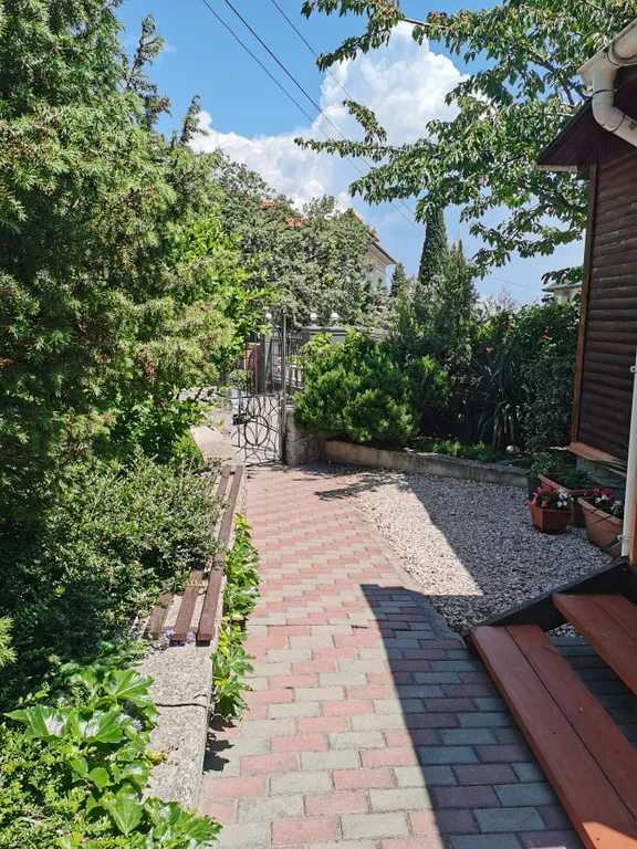 Дом возле Форосского парка