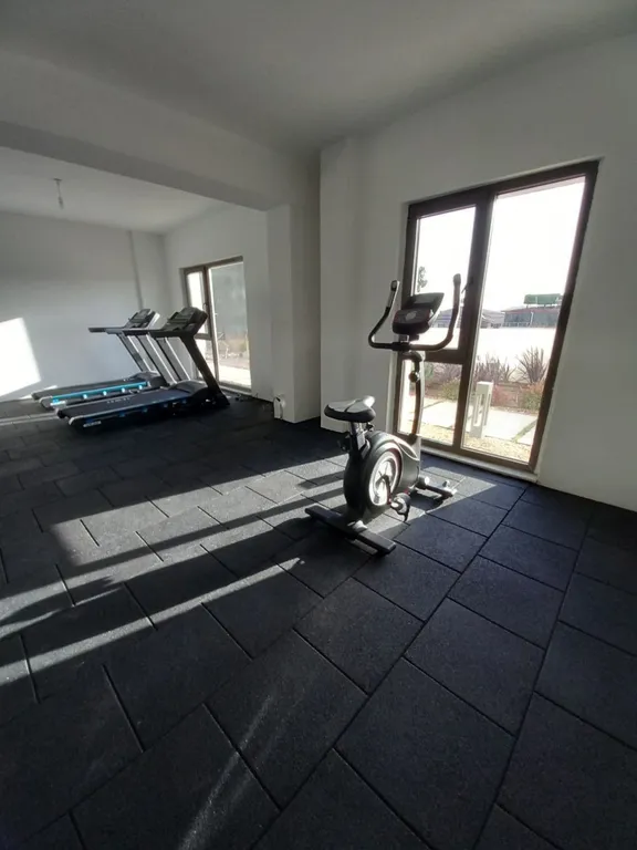 Видовая квартира с террасой в центре