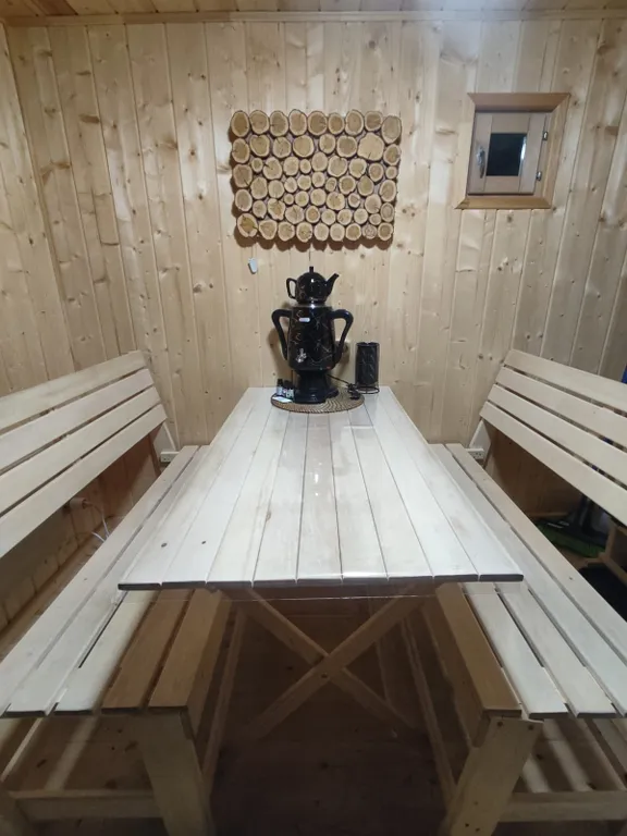 Домик, чан, баня в сосновом лесу, закрытая территория