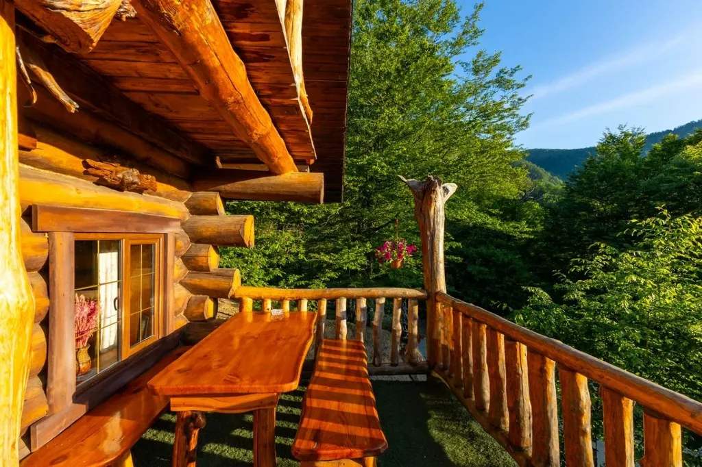 Коттедж Дом-Изба для дружной пятерки с видом на горы — Пластунка