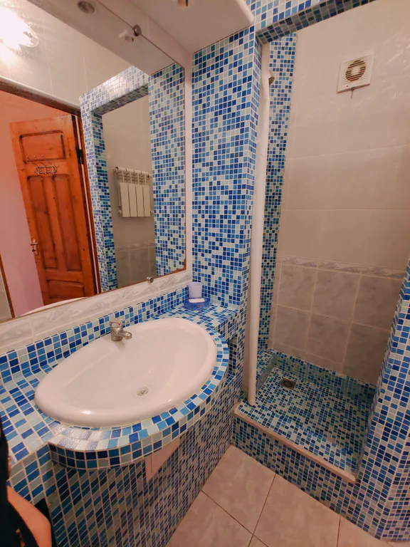 Коттедж Уютный дом с бассейном — Анапа