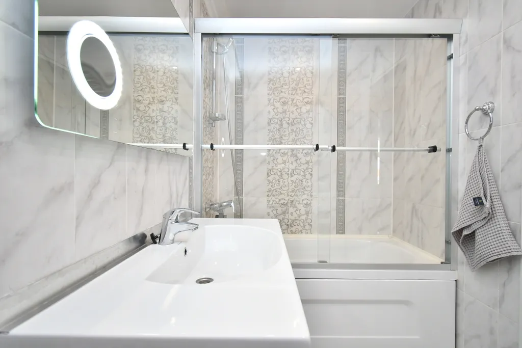 Дизайнерский люкс в центре с 2 спальнями