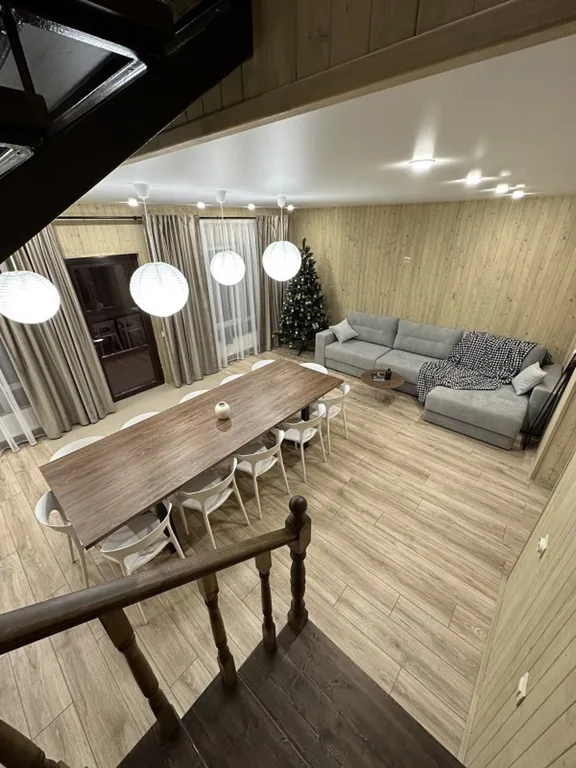 6-комнатный Дом