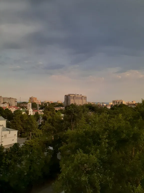 1комнатная квартира в центре НАХИЧЕВАНЬ