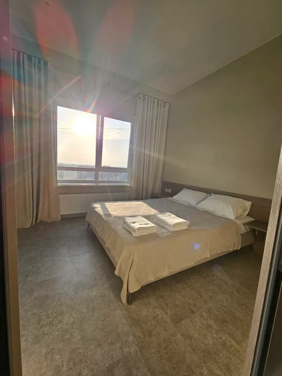 Квартира с отличным видом на пруд в новом доме