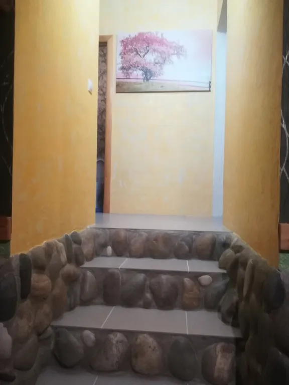 Дом у пруда