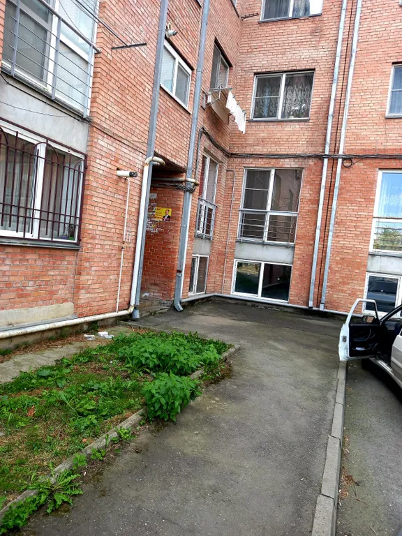 Чистая квартира в тихом районе, рядом с рынком Викалина