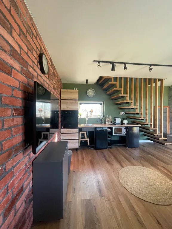 Коттедж Уютный домик с баней и купелью вблизи от города — Иннолово