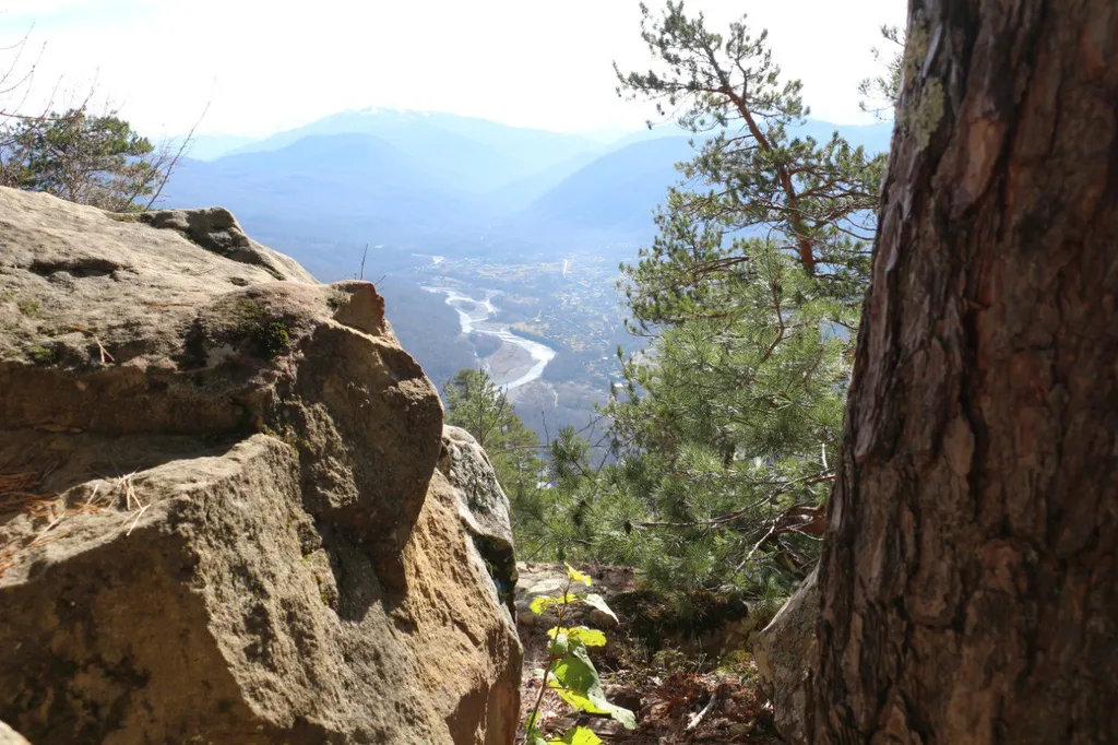 Дом в горной деревне с купелью фурако на террасе