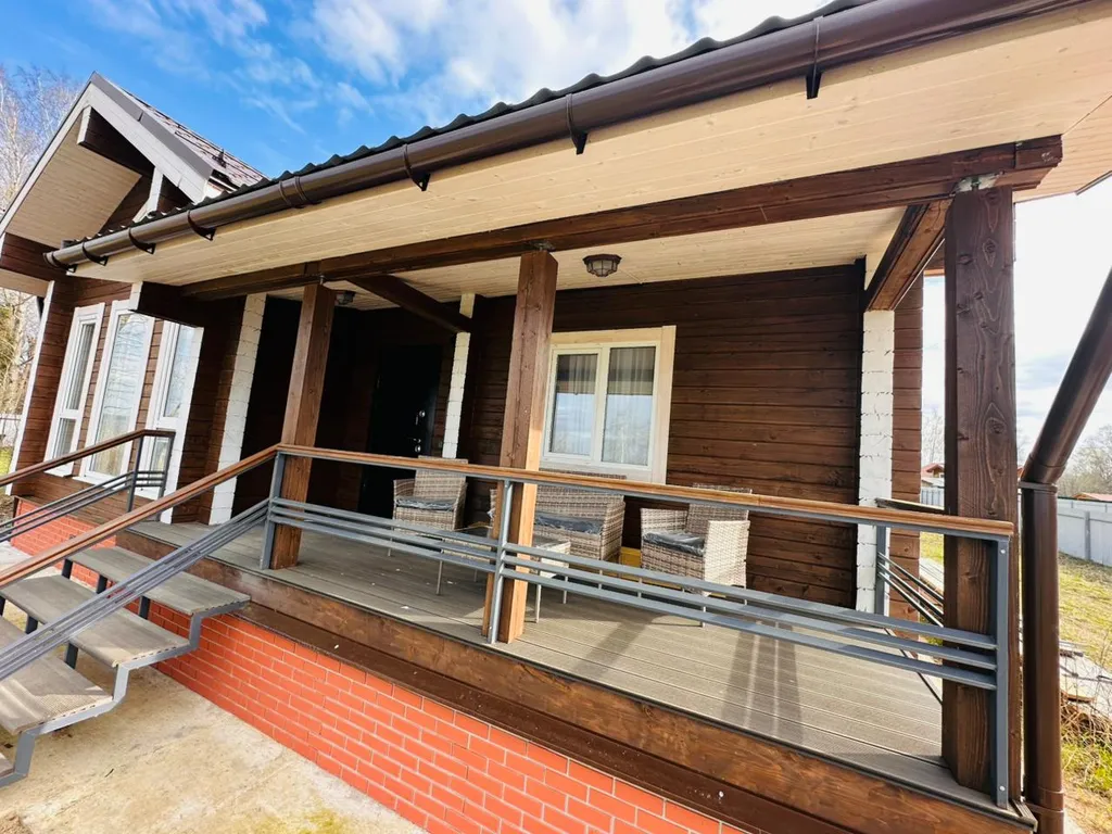 Тёплый коттедж на первой береговой линии — аренда посуточно в Селище