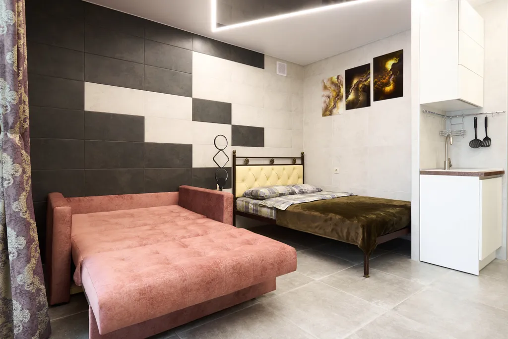 Студия с новым ремонтом (метро 5 минут пешком)