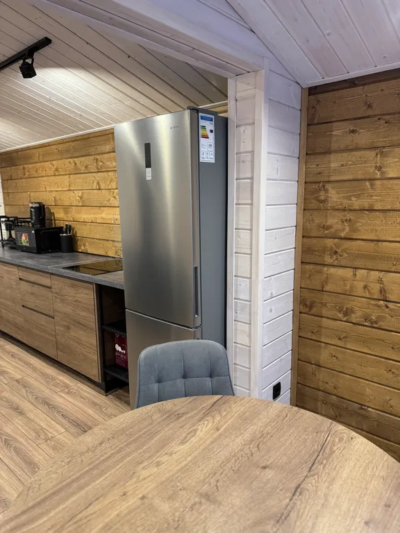 Коттедж Домик на поляне — Светлое