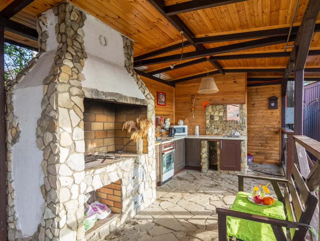 Уютный домик на море