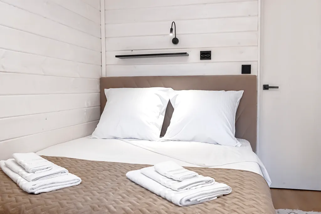 Небольшой домик с видом на Гуамское ущелье