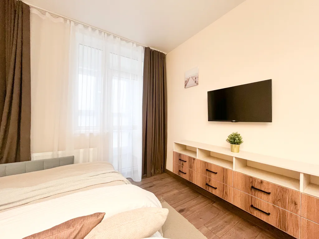 Очень уютная и светлая студия для двоих с лоджией