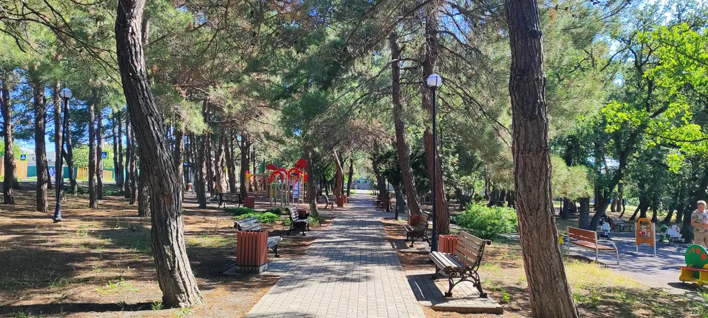 Коттедж Часть дома со своим двором и беседкой — Геленджик