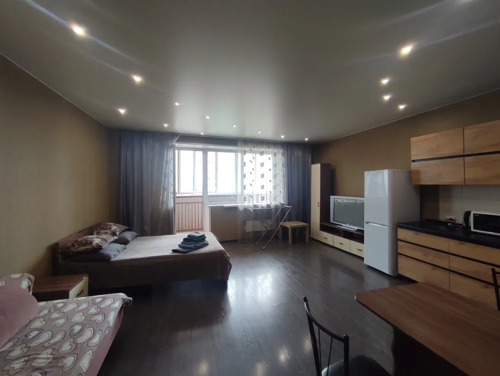 Большая, хорошая студия в центре города