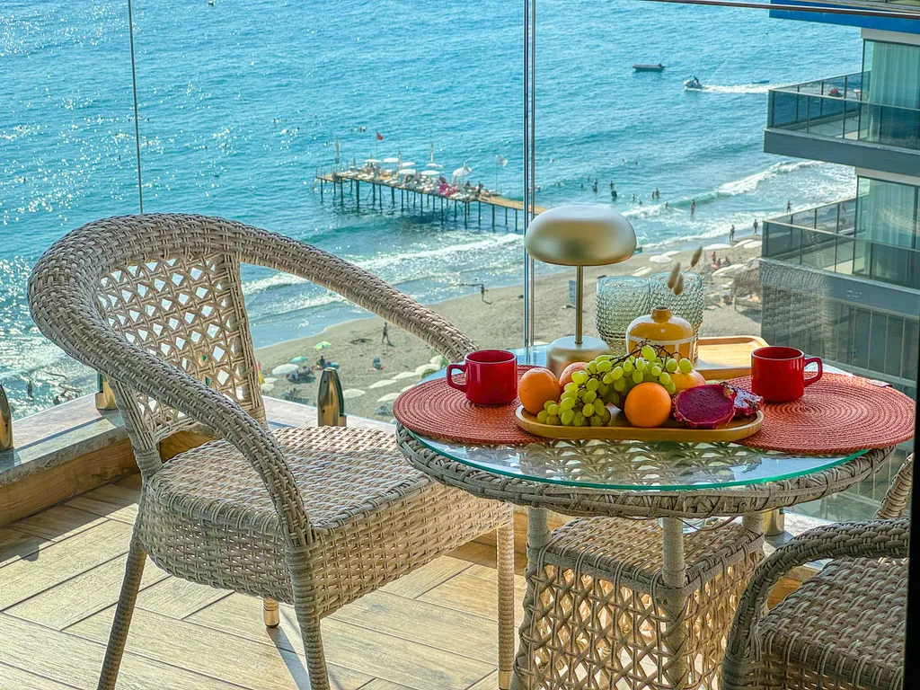 Cebeci на 1 береговой линии с панорамным видом на море