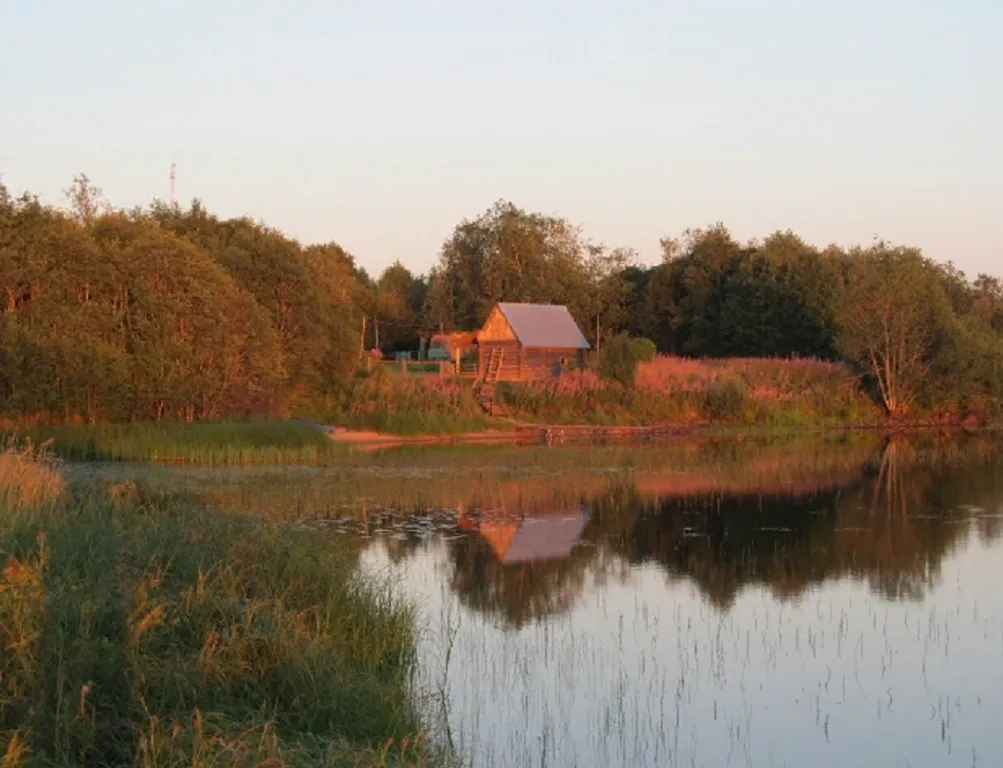 Жилой дом на самом берегу озера Крошнозеро