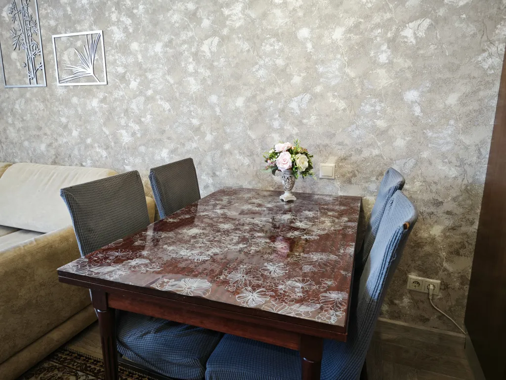 Евротрешка Луна, ЖК Белый Аист