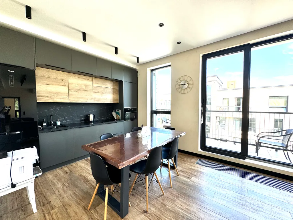 "Охта Адвент" 82м. Люкс у курорта