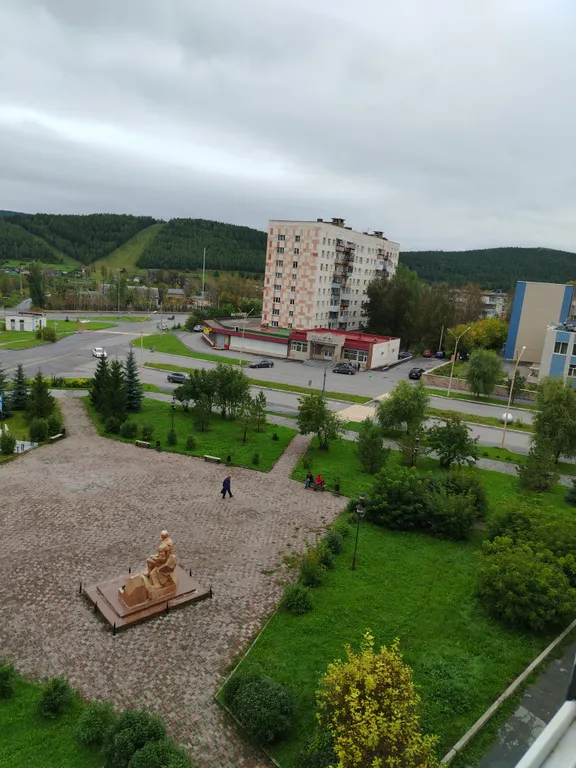 Уютная квартира с видом на пруд