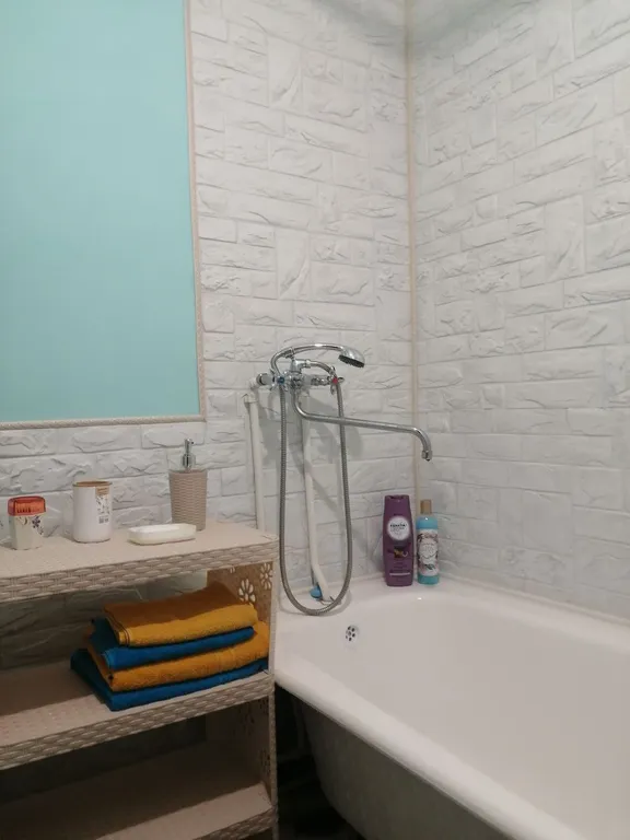 Квартира в спальном районе рядом с бассейном