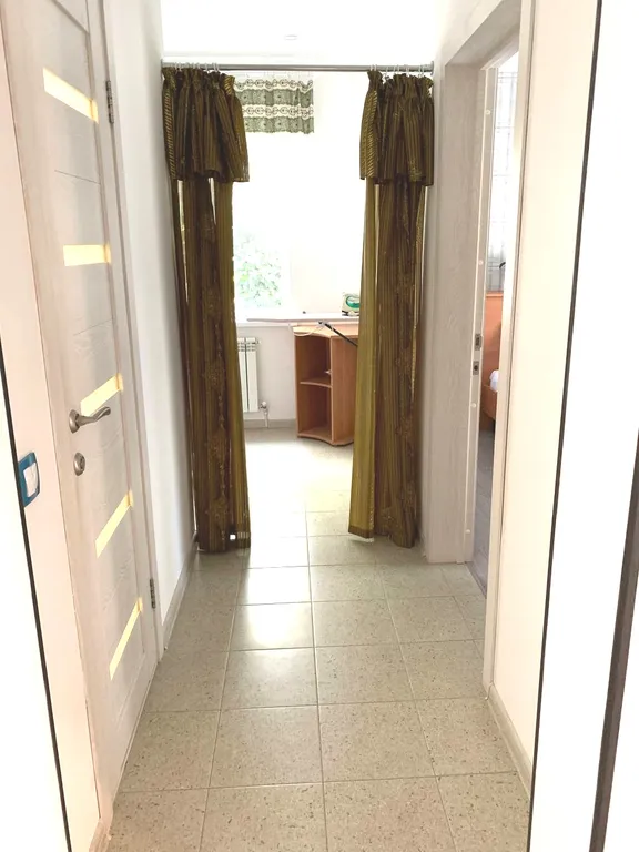 Семейный 3-х комнатный номер в тихом районе