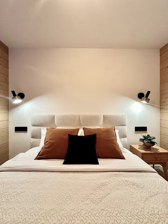 Новый панорамный барнхаус с сауной на лесном участке