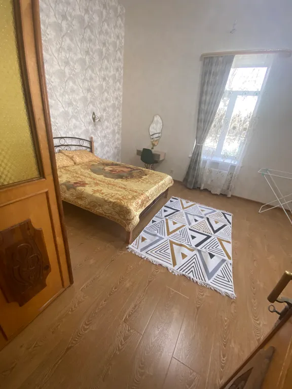 Уникальная квартира с интересным ремонтом и настоящим камином