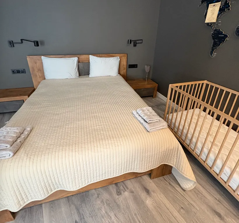 Квартира Уютная трёхкомнатная квартира с видом на Неву — Санкт-Петербург