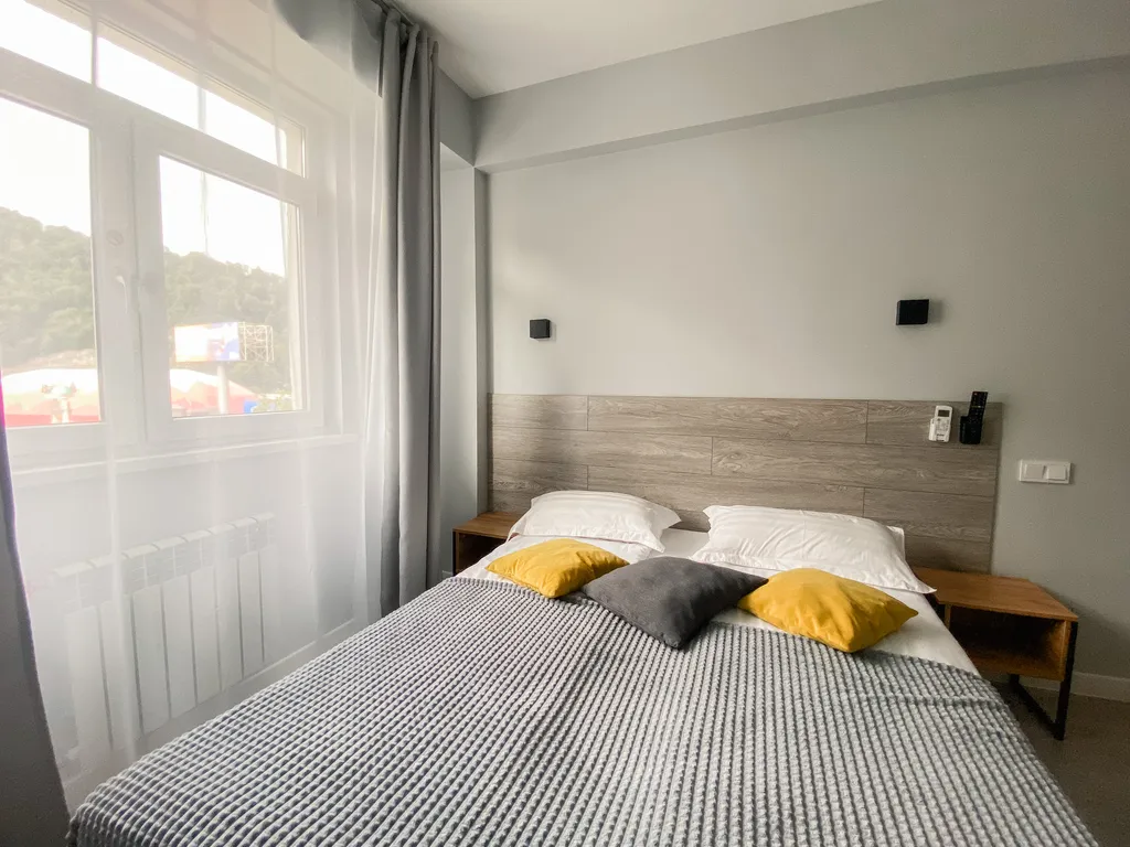 Просторная квартира с балконом вблизи подъемника