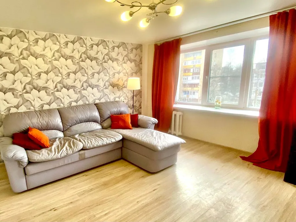 Просторная квартира близь центра и набережной Закат на озере