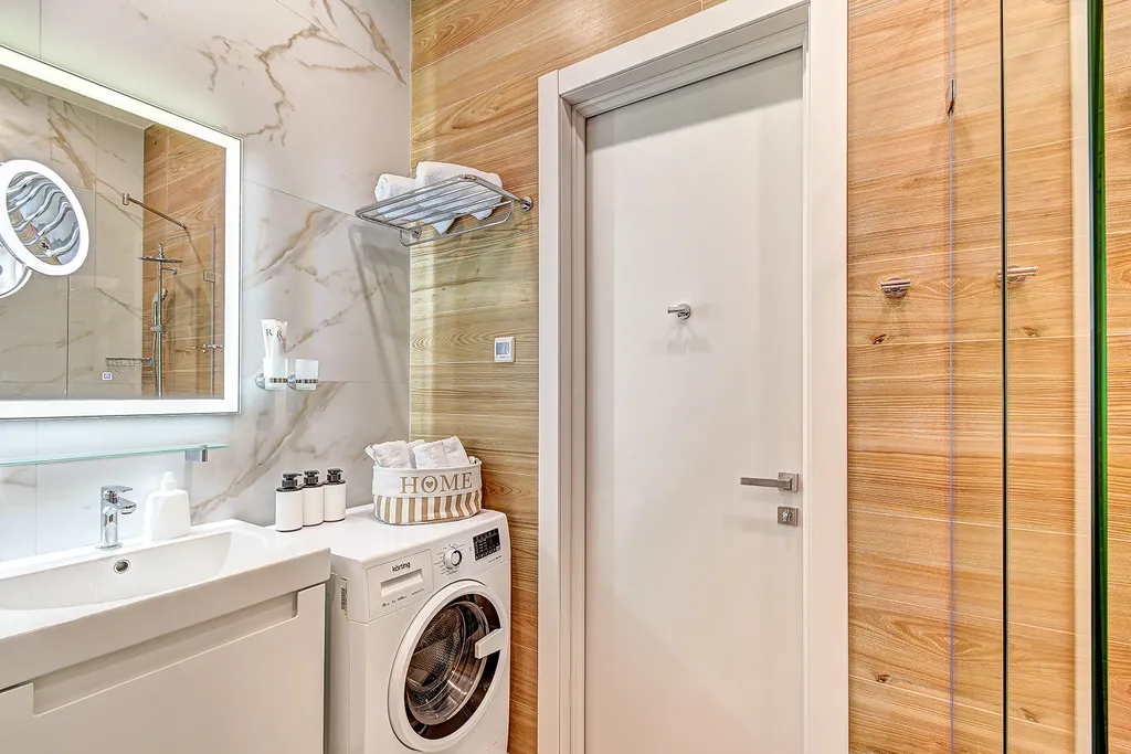 Апартаменты Люкс, Лучезарный на первой береговой линии