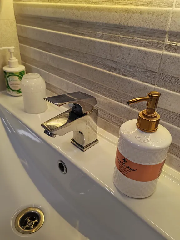 Евродвушка у метро Аэродромная с отдельной спальней