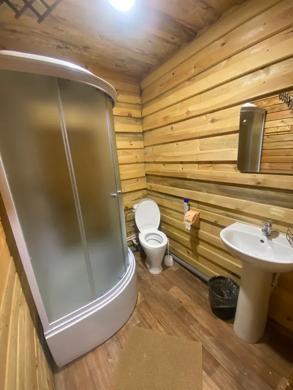 Студии в районе озера Ая.