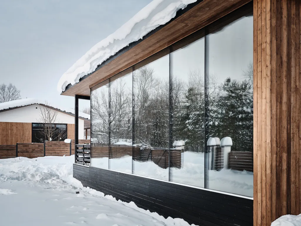 Нoвый уютный дoм с сауной у горнолыжного склона "Черника"