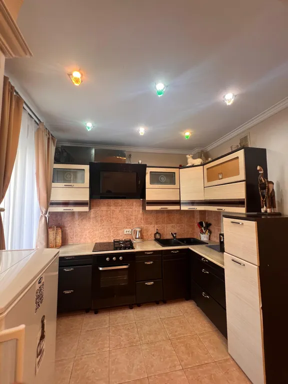 Квартира Уютная квартира в центре города с живописным видом, на море и горы — Гагра