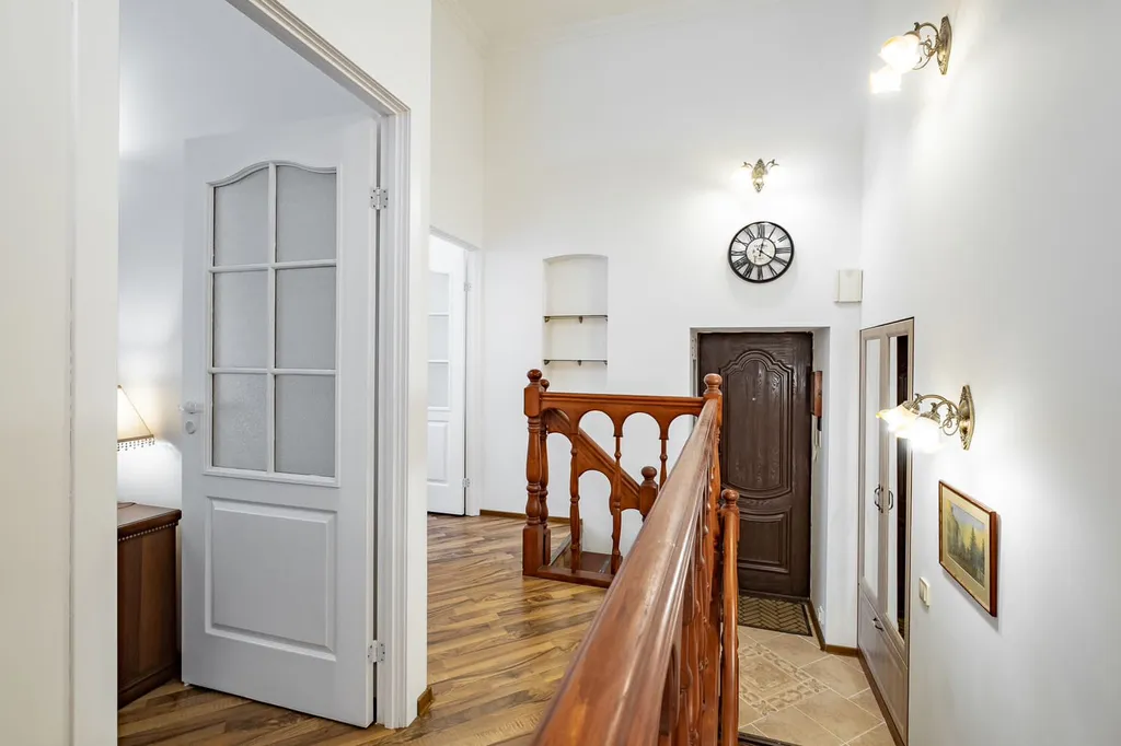 Атмосферная двухуровневая квартира с парковкой у Эрмитажа