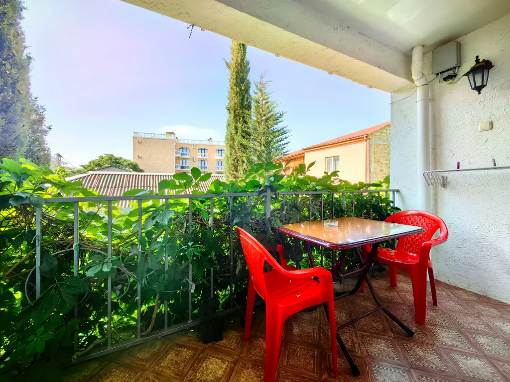 Улученный с. Балкон. Кондиционер. Микроволновка. Холодильник. Парковка