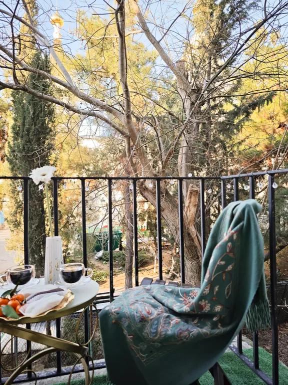 Квартира Квартира Счастье жить в Севастополе в самом центре с видом на Покровский собор — Севастополь