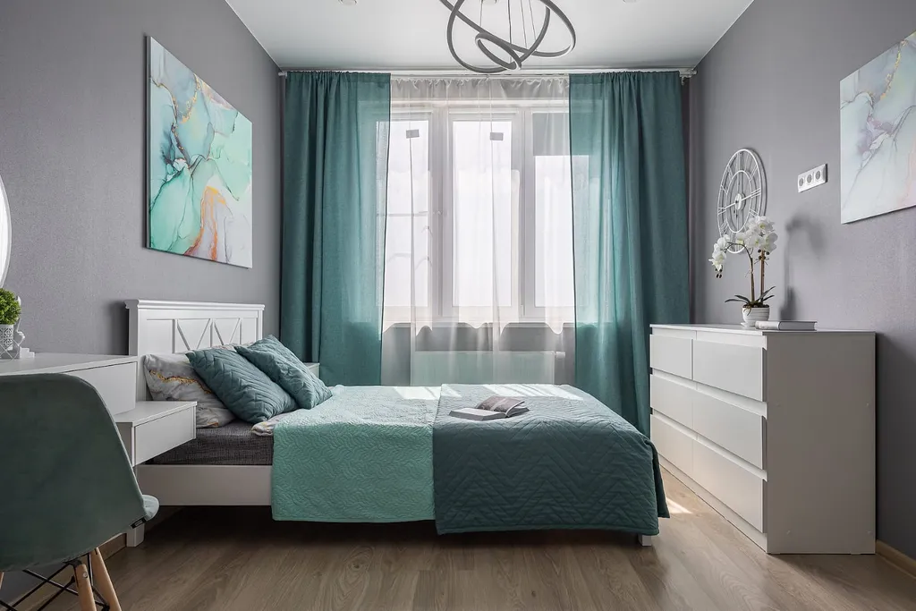 Видовая 1-комнатная квартира в ЖК Цветы